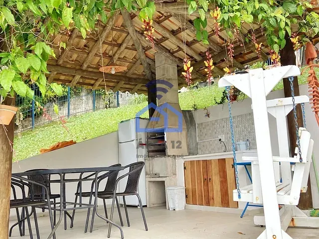 Sobrado com 925m² 3 quartos e 3 banheiros, à venda, no bairro Prainha em Caraguatatuba