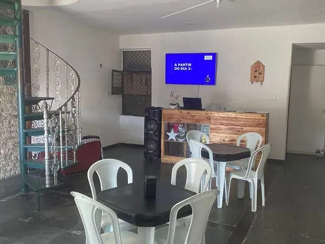 Sobrado com 480m² 5 quartos e 2 banheiros, à venda, no bairro Centro em Campos dos Goytacazes