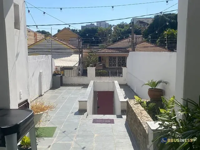 Sobrado com 480m², à venda ou para alugar, no bairro Centro em Campos dos Goytacazes