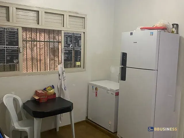 Sobrado com 480m², à venda ou para alugar, no bairro Centro em Campos dos Goytacazes