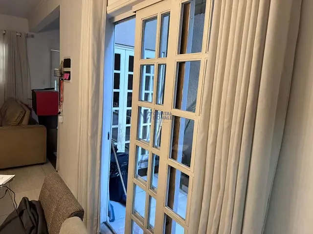 Sobrado com 155m² 4 quartos e 1 banheiro, à venda, no bairro Bosque dos Eucaliptos em São José dos Campos
