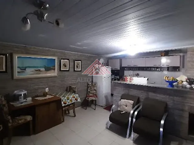 Sobrado com 125m² 5 quartos e 4 banheiros, à venda, no bairro Parque das Américas em Mauá