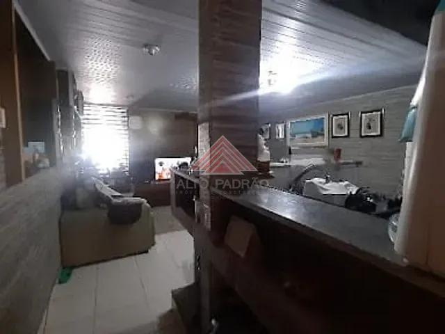 Sobrado com 125m² 5 quartos e 4 banheiros, à venda, no bairro Parque das Américas em Mauá