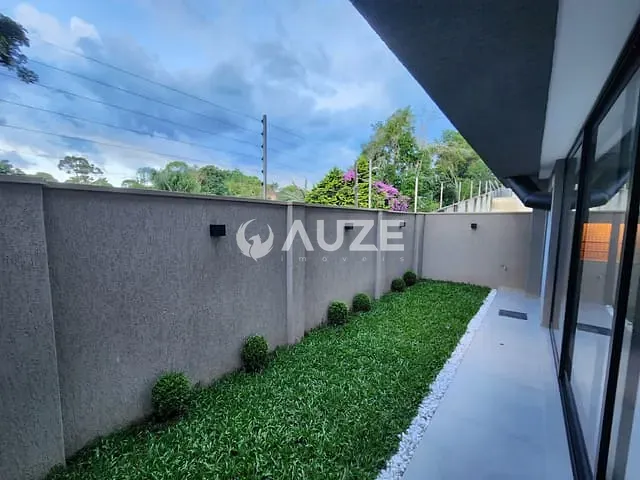 Sobrado 3 quartos e 4 banheiros, à venda, no bairro Pilarzinho em Curitiba