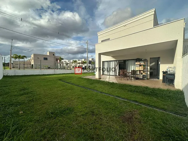 Sobrado com 375m² 3 quartos e 4 banheiros, à venda, no bairro Residencial Jardins Lyon em Aparecida de Goiânia