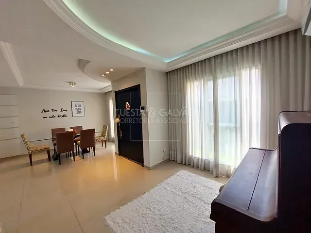 Sobrado com 215m² 5 quartos e 4 banheiros, à venda, no bairro Boqueirão em Curitiba