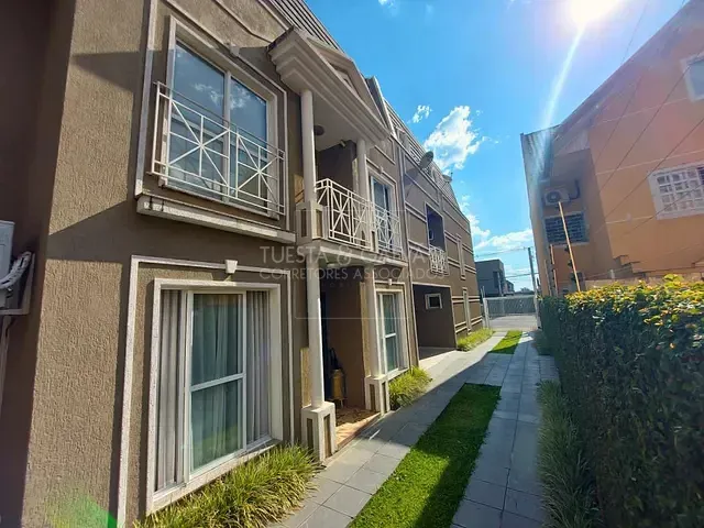 Sobrado com 215m² 5 quartos e 4 banheiros, à venda, no bairro Boqueirão em Curitiba