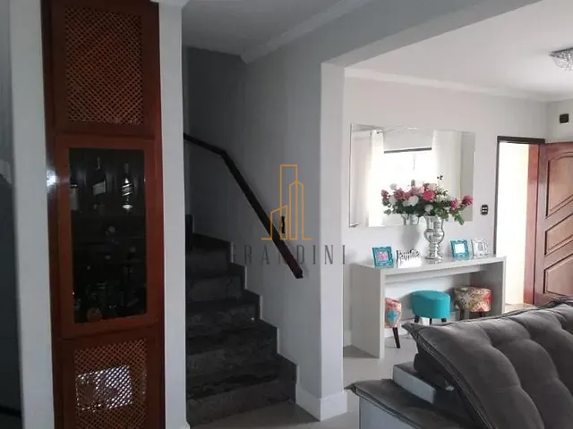 Sobrado com 200m², à venda, no bairro Campestre em Santo André