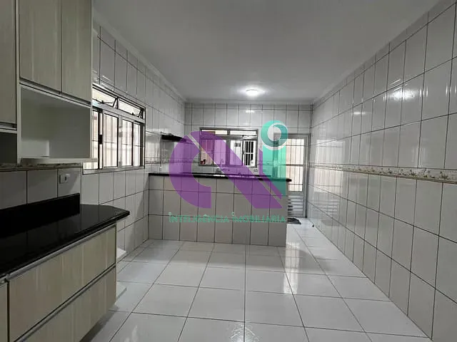 Sobrado com 140m² 3 quartos e 3 banheiros, à venda, no bairro Santo Antônio em Osasco