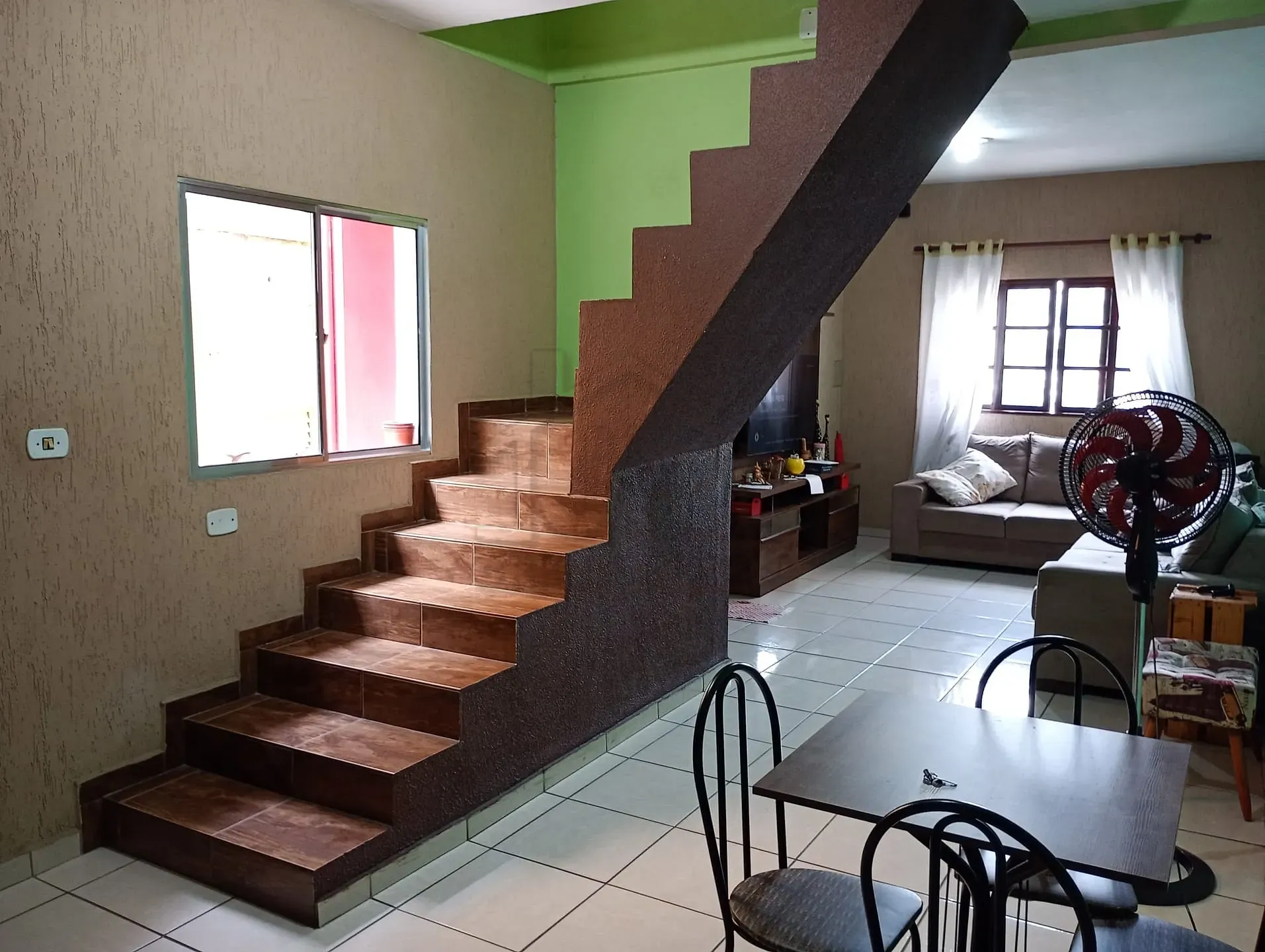 Sobrado, 4 quartos, 195 m² - Foto 2