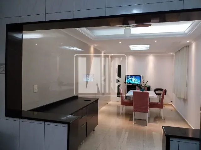 Sobrado com 325m² 4 quartos e 3 banheiros, à venda, no bairro Jardim Las Vegas em Santo André