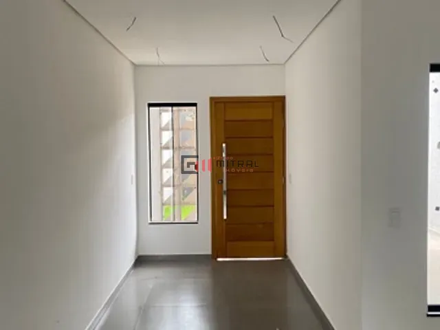 Sobrado 3 quartos e 3 banheiros, à venda, no bairro Gleba Simon Frazer em Londrina
