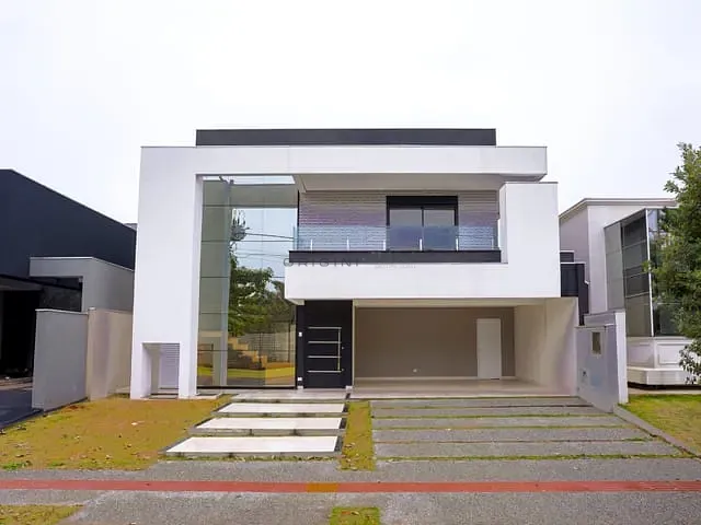 Sobrado com 361m² 4 quartos e 6 banheiros, à venda, no bairro Parque Residencial Damha IV em Campo Grande