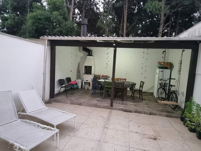 Sobrado com 159m² 3 quartos e 3 banheiros, à venda, no bairro Ingleses do Rio Vermelho em Florianópolis