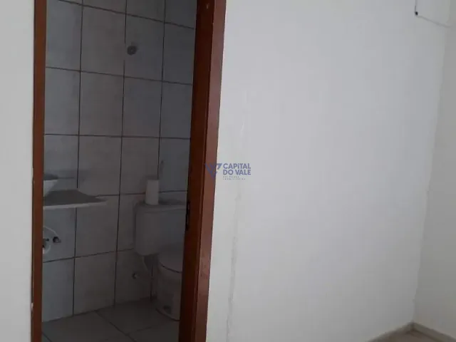 Sobrado com 174m² 3 quartos e 2 banheiros, à venda, no bairro Vila Hepacare em Lorena