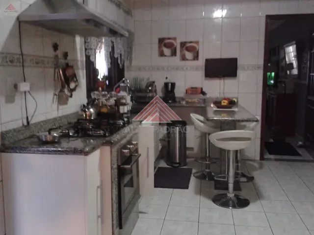 Sobrado com 125m² 3 quartos e 1 banheiro, à venda, no bairro Parque São Vicente em Mauá