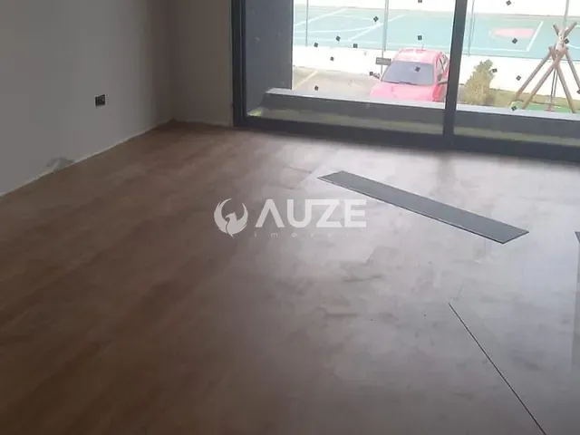 Sobrado com 156m² 3 quartos e 3 banheiros, à venda, no bairro Santa Cândida em Curitiba