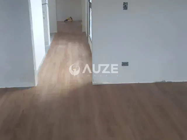 Sobrado com 156m² 3 quartos e 3 banheiros, à venda, no bairro Santa Cândida em Curitiba