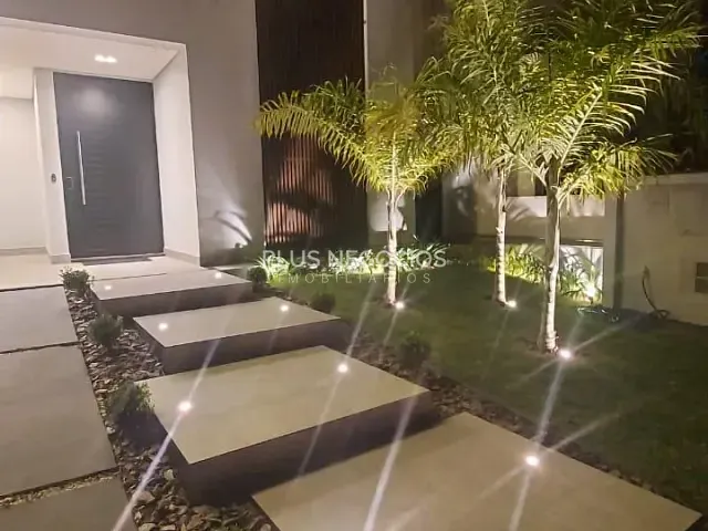 Sobrado com 300m² 3 quartos e 4 banheiros, à venda, no bairro Aparecidinha em Sorocaba