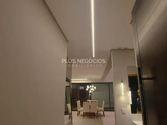 Sobrado com 300m² 3 quartos e 4 banheiros, à venda, no bairro Aparecidinha em Sorocaba