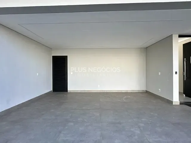 Sobrado com 300m² 3 quartos e 4 banheiros, à venda, no bairro Aparecidinha em Sorocaba