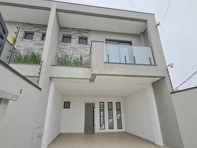 Sobrado com 108m² 3 quartos e 3 banheiros, à venda, no bairro Capão da Imbuia em Curitiba