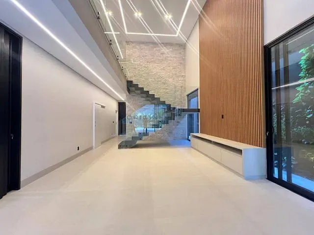 Sobrado com 360m² 5 quartos e 8 banheiros, à venda, no bairro Parque Residencial Damha IV em Campo Grande