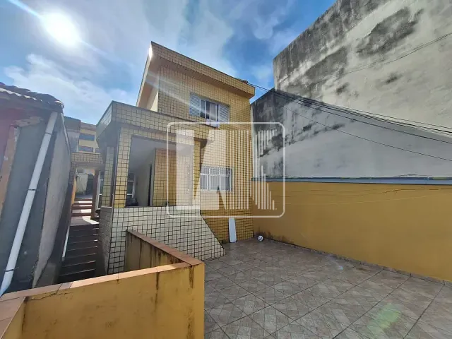 Sobrado com 318m² 3 quartos e 2 banheiros, à venda, no bairro Vila Palmares em Santo André