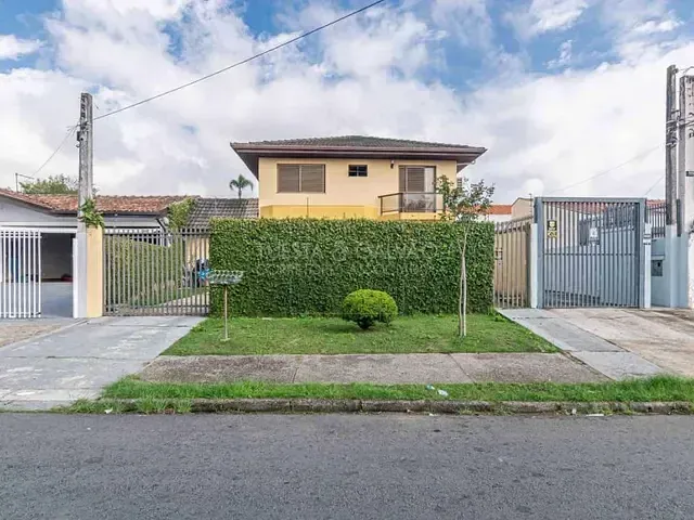 Sobrado com 179m² 3 quartos e 2 banheiros, à venda, no bairro Tarumã em Curitiba