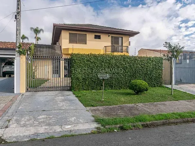 Sobrado com 179m² 3 quartos e 2 banheiros, à venda, no bairro Tarumã em Curitiba