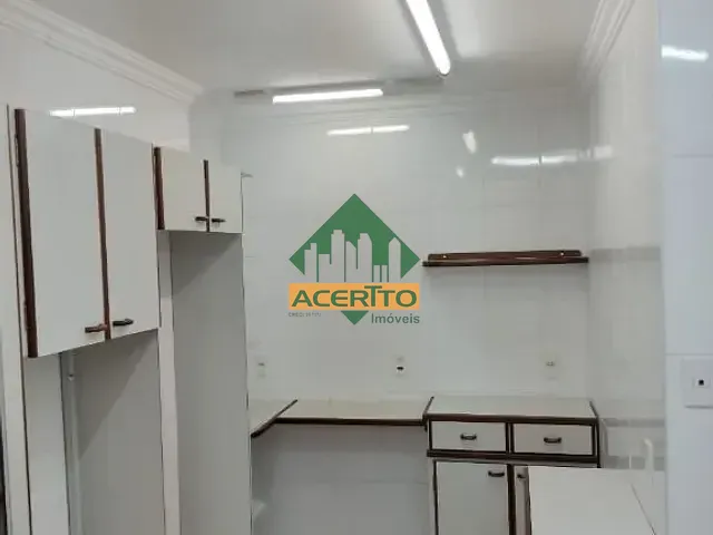 Sobrado com 228m² 4 quartos e 6 banheiros, à venda, no bairro Vila Mendonça em Araçatuba