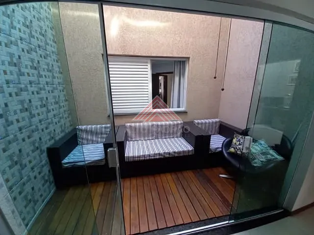 Sobrado com 182m² 3 quartos e 2 banheiros, à venda, no bairro Vila Magini em Mauá