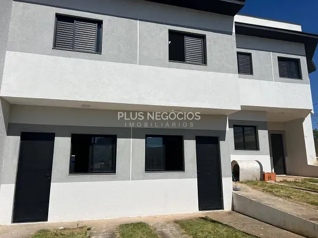 Sobrado 2 quartos e 2 banheiros, à venda, no bairro Jardim Piazza di Roma em Sorocaba