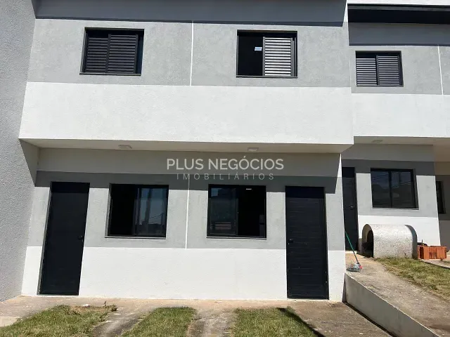 Sobrado 2 quartos e 2 banheiros, à venda, no bairro Jardim Piazza di Roma em Sorocaba