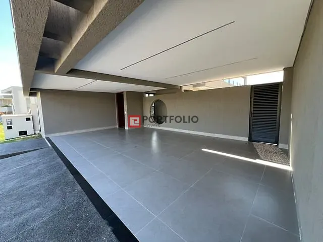 Sobrado 4 quartos e 5 banheiros, à venda, no bairro Jardins Capri em Senador Canedo