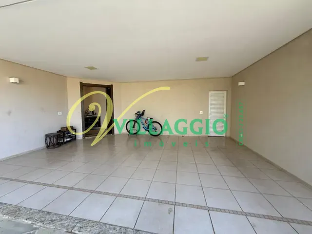 Sobrado com 426m² 3 quartos e 6 banheiros, à venda, no bairro Residencial Gaivota I em São José do Rio Preto