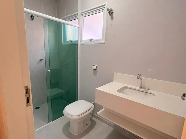 Sobrado 3 quartos e 2 banheiros, à venda, no bairro Vila Gilda em Santo André