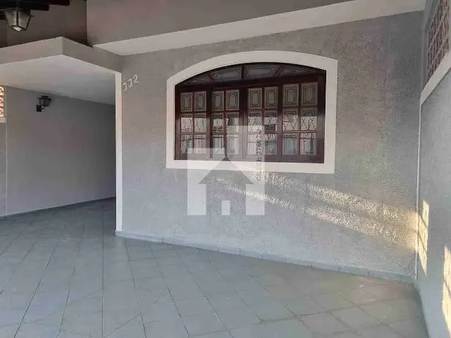 Sobrado com 150m² 3 quartos e 1 banheiro, à venda, no bairro Vila Rio Branco em Jundiaí