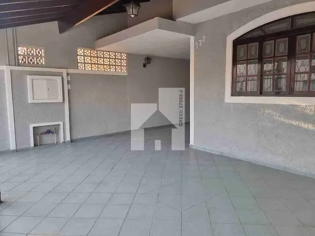 Sobrado com 150m² 3 quartos e 1 banheiro, à venda, no bairro Vila Rio Branco em Jundiaí