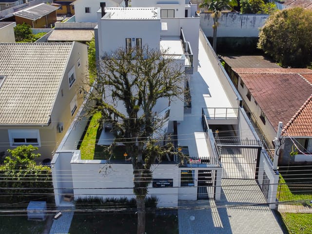 Foto do Sobrado - Guabirotuba, Sobrado em Condomínio, terraço descoberto e 2 vagas paralelas no subsolo, à venda, Curitiba /PR. | Imobiliária GreenVille
