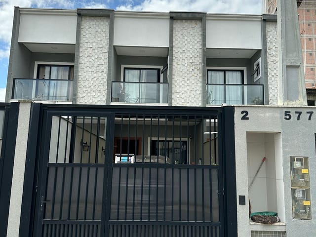 Sobrado com 128m² 2 quartos e 3 banheiros, à venda, no bairro Morretes em Itapema