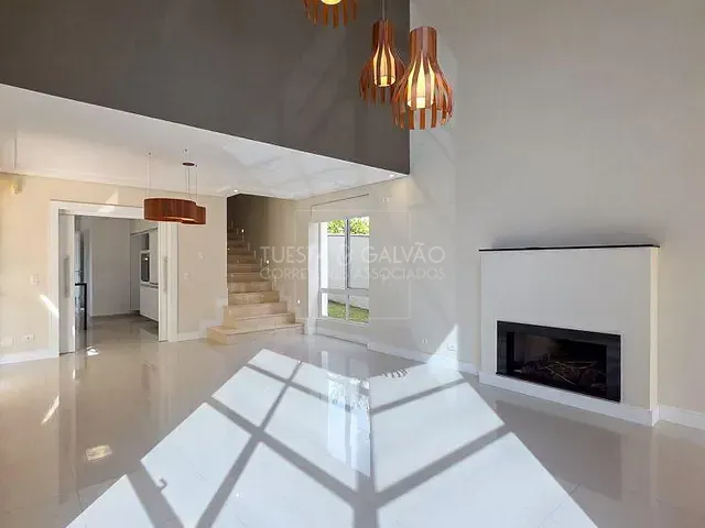 Sobrado com 152m² 2 quartos e 3 banheiros, à venda, no bairro Barreirinha em Curitiba