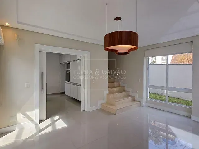 Sobrado com 152m² 2 quartos e 3 banheiros, à venda, no bairro Barreirinha em Curitiba