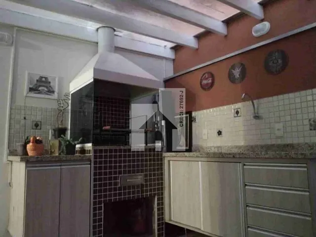 Sobrado com 190m² 3 quartos e 2 banheiros, à venda, no bairro Jardim Itália em Jundiaí