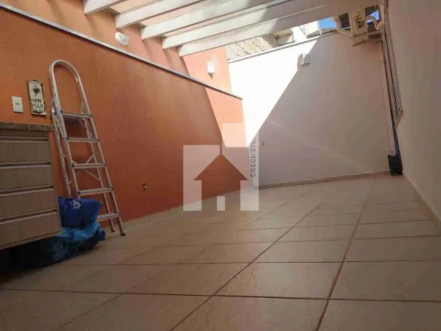 Sobrado com 190m² 3 quartos e 2 banheiros, à venda, no bairro Jardim Itália em Jundiaí