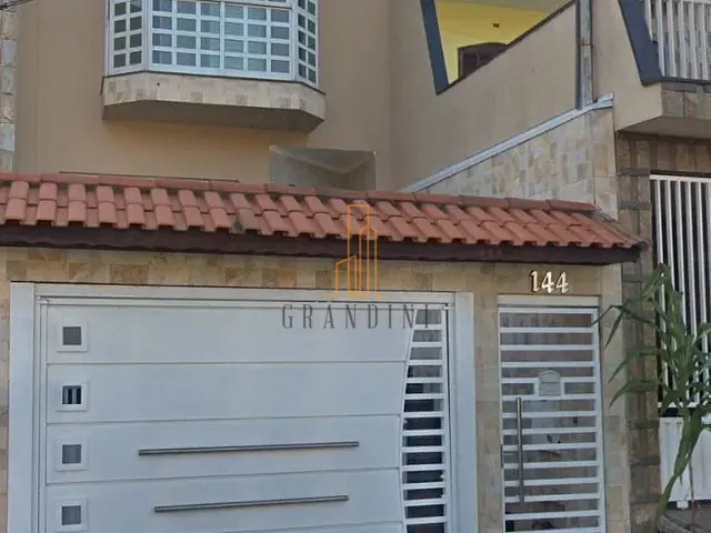 Sobrado com 200m² 3 quartos e 5 banheiros, à venda, no bairro Jardim Santo Antônio de Pádua em Santo André
