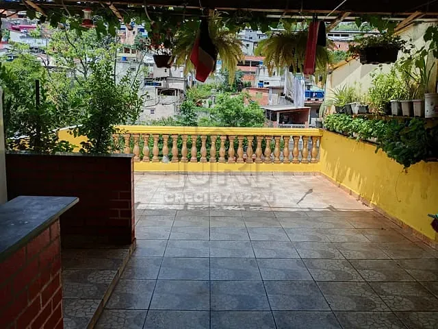 Sobrado com 125m² 3 quartos e 3 banheiros, à venda, no bairro Jardim Zaira em Mauá