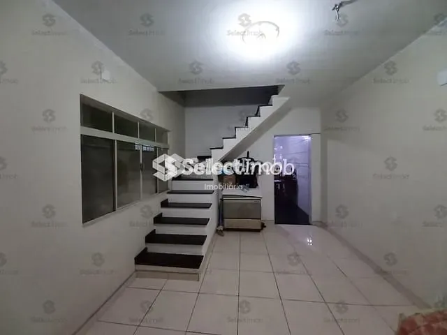 Sobrado com 180m² 5 quartos e 3 banheiros, à venda, no bairro Jardim Miranda D'Aviz em Mauá