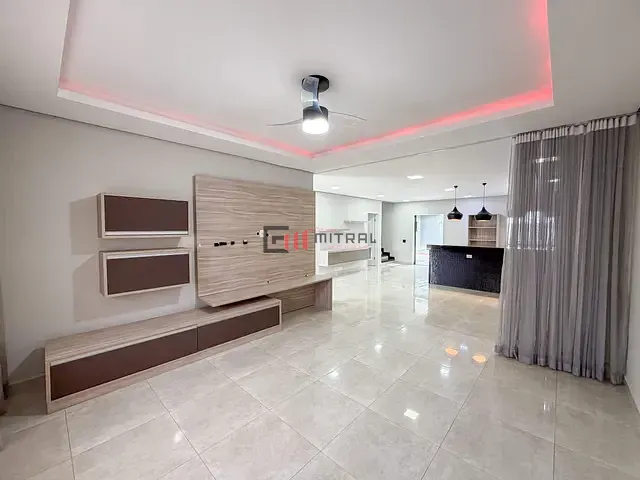Sobrado com 501m² 5 quartos e 2 banheiros, para alugar, no bairro Recanto do Salto em Londrina