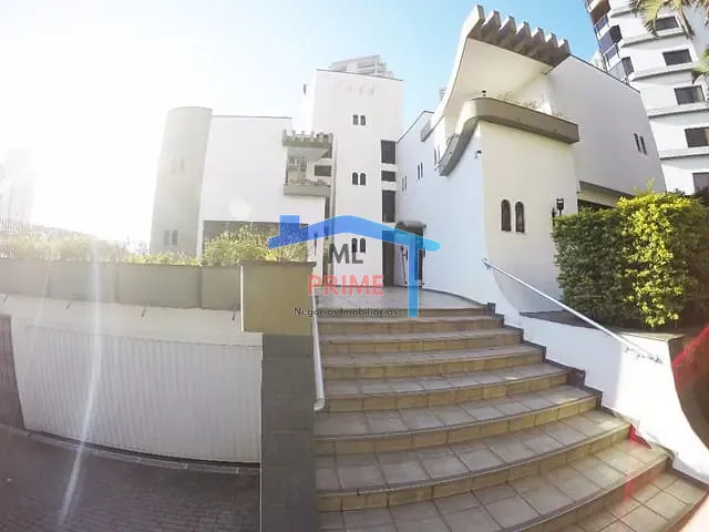 Sobrado com 760m² 5 quartos e 11 banheiros, para alugar, no bairro Jardim Avelino em São Paulo